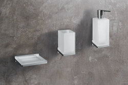 Držiaky na kefky a dózy Strieborný COLOMBO