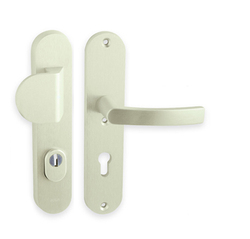 Kľučky na bezpečnostných oválnych štítoch s prekrytím vložky Zlatý AXA