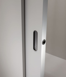 Mušle a madielka na posuvné drevené dvere Sivý PR