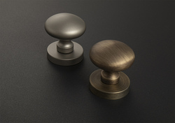 Gule priame na rozetách Zlatý FROSIO BORTOLO