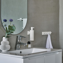 Vešiaky a háčiky  Biely SMEDBO