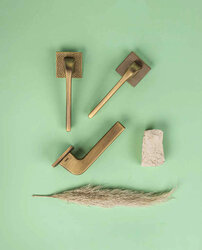 Kľučky na hranatých rozetách Bronzový Tupai