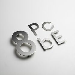 Číslice so skrutkami Strieborný JNF