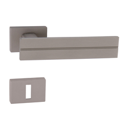 Kľučky na obdĺžnikových rozetách Strieborný Tupai