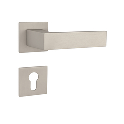 Kľučky na hranatých rozetách Strieborný Tupai