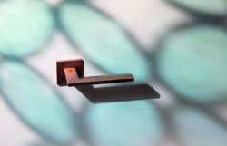 Kľučky na hranatých rozetách Medený COLOMBO