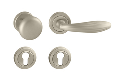 Kľučky na okrúhlych rozetách Strieborný Tupai