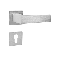 Kľučky na hranatých rozetách Strieborný Tupai