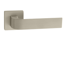 Kľučky na hranatých rozetách Strieborný Tupai