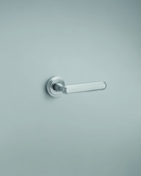 Kľučky na okrúhlych rozetách Strieborný LINEA CALI