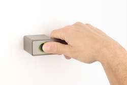 Kľučky s integrovaným uzamykaním Sivý APRILE