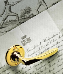 Kľučky na okrúhlych rozetách Zlatý COLOMBO