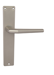 Kľučky na hranatých štítoch Strieborný BA