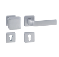 Kľučky na spevnených hranatých rozetách bez prekrytia vložky Strieborný Mariani