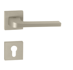 Kľučky na hranatých rozetách Strieborný Tupai