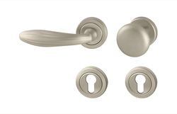 Kľučky na okrúhlych rozetách Strieborný Tupai