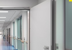 Koordinátory zatvárania dvojkrídlových dverí Strieborný MPK