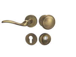 Kľučky na spevnených okrúhlych rozetách s prekrytím vložky Bronzový Mariani